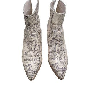 Forever 21 Booties 7.5 Ivory Ankle Faux Snakeskin Pointed Toe Adult Womens